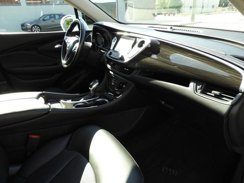 Used 2019 Buick Envision Essence FWD image 36