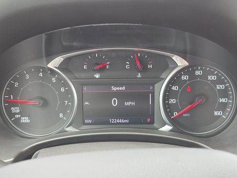 Used 2020 GMC Terrain SLT FWD image 25