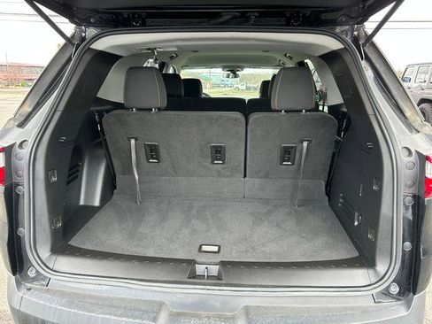 Used 2020 Chevrolet Traverse LS image 26