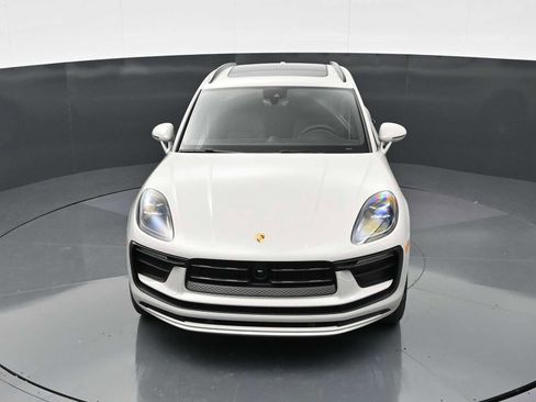 New 2026 Porsche Macan AWD/4WD image 35