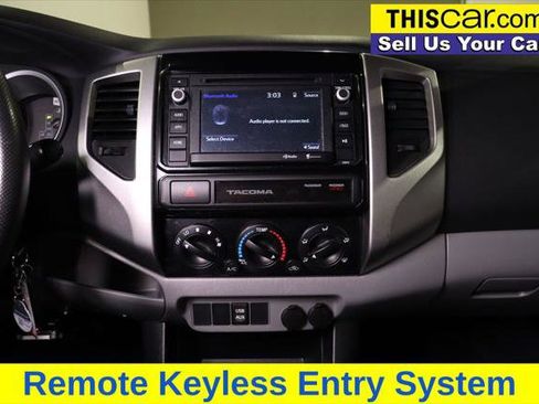Used 2015 Toyota Tacoma PreRunner image 15