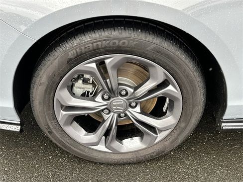 Used 2025 Honda Accord EX-L image 8