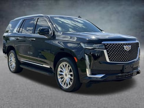 Used 2023 Cadillac Escalade Premium Luxury w/ LPO, Illumination Package AWD/4WD image 7