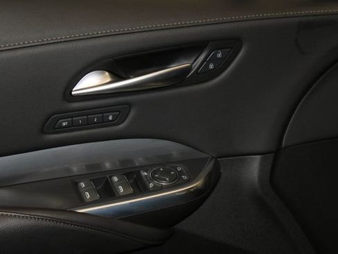 Certified 2024 Cadillac XT4 Premium Luxury image 29