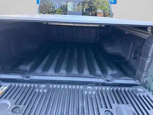 Used 2023 Nissan Frontier PRO-4X w/ Pro Convenience Package AWD/4WD image 12