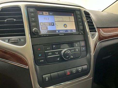 Used 2013 Jeep Grand Cherokee Limited image 11