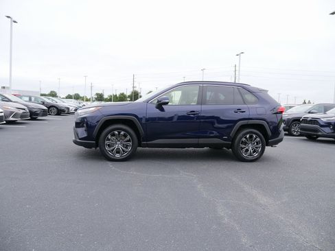 Used 2024 Toyota RAV4 XLE Premium image 7