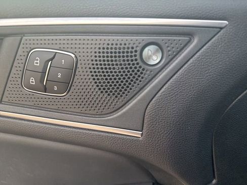 Used 2023 Ford Edge ST image 16