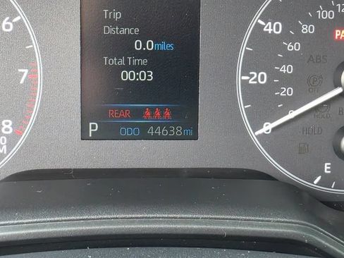 Used 2023 Toyota Corolla Cross L AWD/4WD image 24