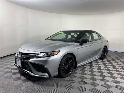 Used 2024 Toyota Camry XSE image 4