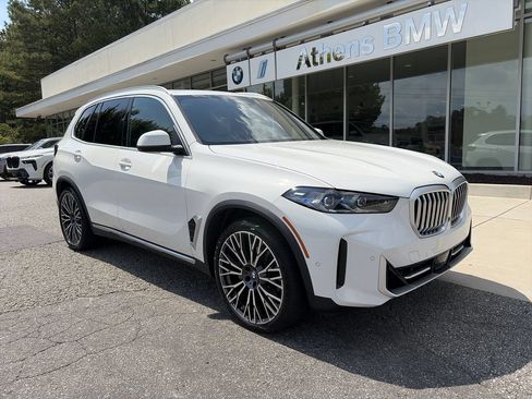 Used 2024 BMW X5 xDrive40i w/ Premium Package AWD/4WD image 2