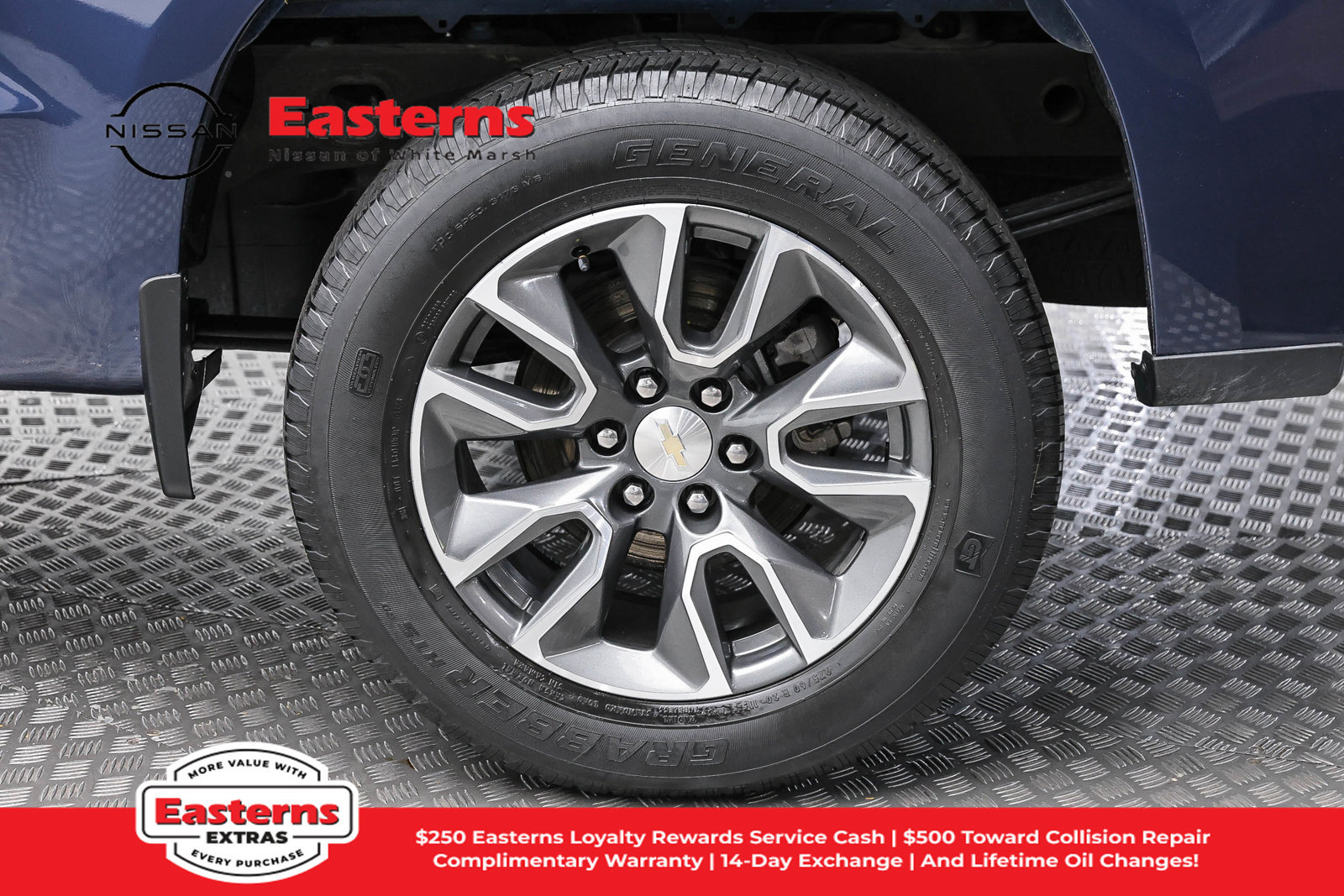 Used 2023 Chevrolet Silverado 1500 LT AWD/4WD image 10