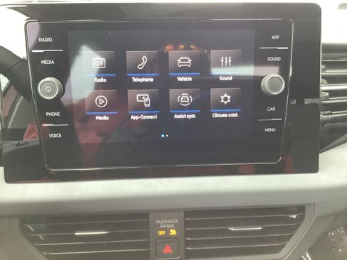 New 2026 Volkswagen Jetta SE FWD image 16