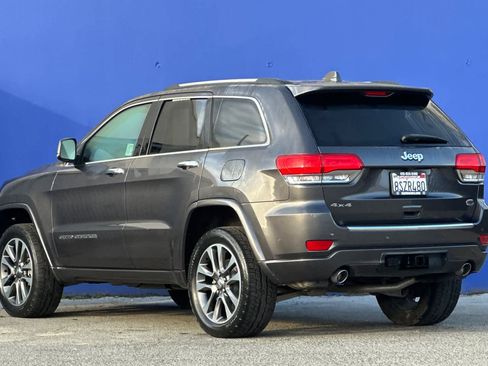 Used 2017 Jeep Grand Cherokee Overland w/ Jeep Active Safety Group image 5