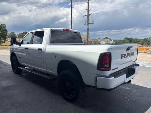 Used 2025 RAM 2500 Big Horn AWD/4WD image 6