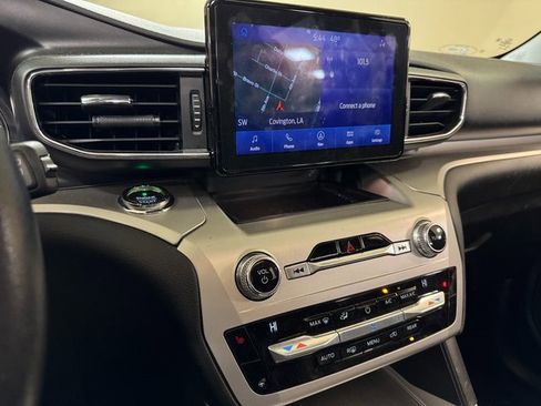 Used 2021 Ford Explorer XLT w/ Equipment Group 202A image 13