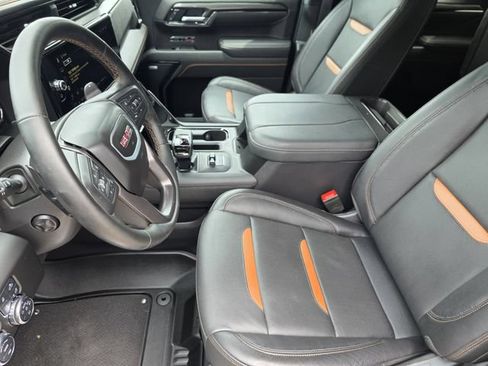 Used 2025 GMC Sierra 1500 AT4 w/ AT4 Premium Package AWD/4WD image 11