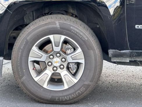 Used 2019 Chevrolet Colorado Z71 AWD/4WD image 8