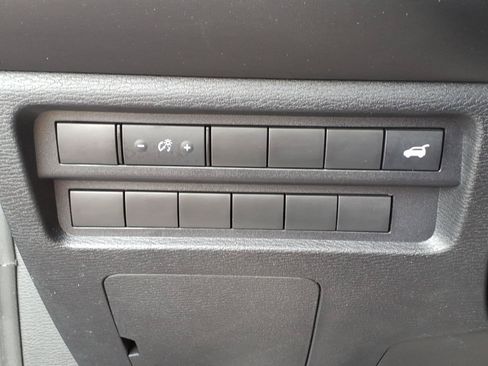 Used 2024 Mitsubishi Outlander SE AWD/4WD image 23