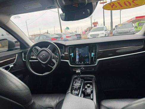 Used 2018 Volvo S90 T6 Momentum w/ Convenience Package image 21