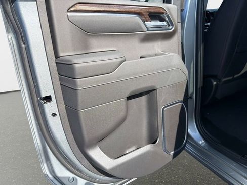 New 2026 GMC Sierra 1500 Elevation image 12