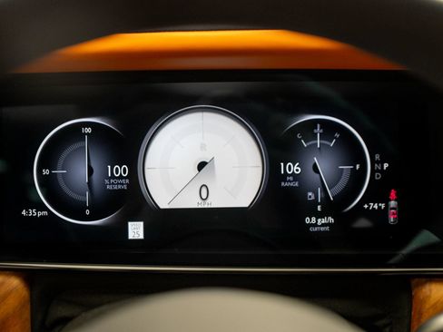Used 2025 Rolls-Royce Cullinan AWD/4WD image 47