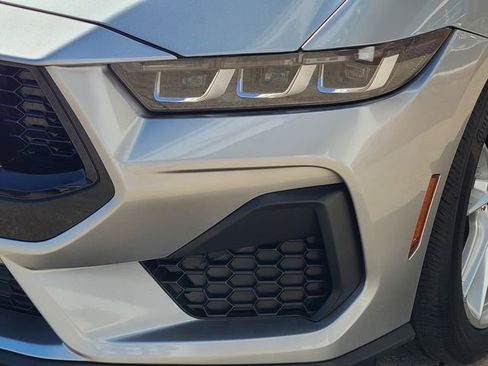 Used 2024 Ford Mustang GT Premium image 12