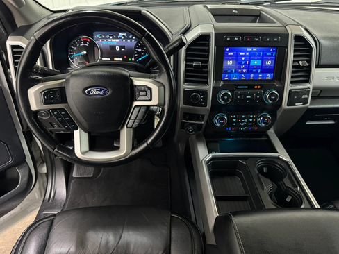 Used 2021 Ford F350 Lariat w/ Lariat Value Package AWD/4WD image 8