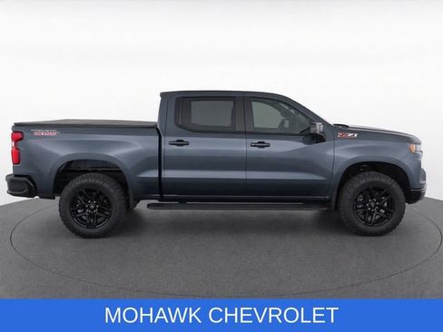 Used 2021 Chevrolet Silverado 1500 LT Trail Boss AWD/4WD image 9