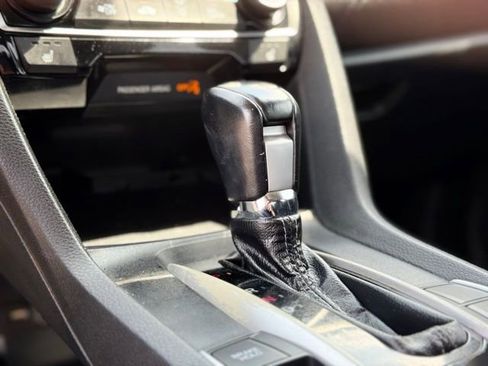 Used 2020 Honda Civic EX image 20