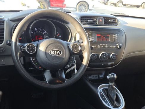 Used 2015 Kia Soul image 14