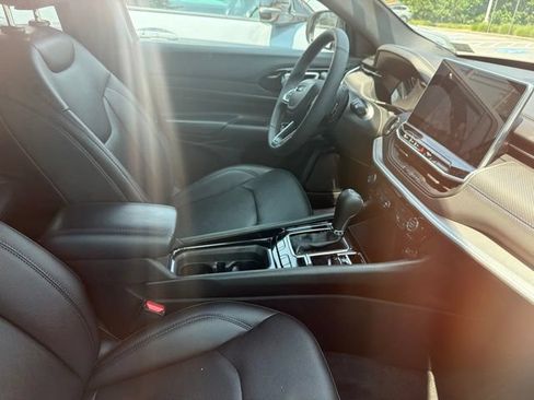 Used 2026 Jeep Compass Limited AWD/4WD image 3