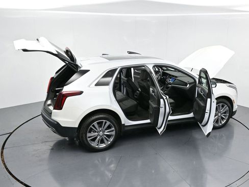 Certified 2025 Cadillac XT5 Premium Luxury image 45