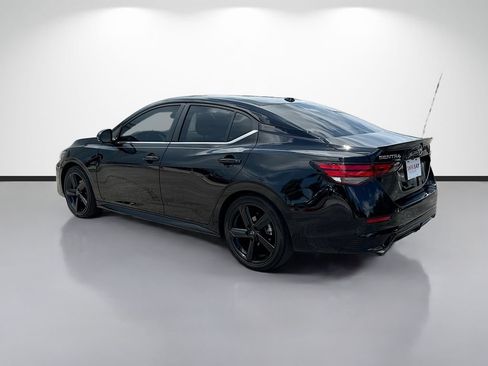 Used 2024 Nissan Sentra SR w/ SR Premium Package FWD image 5