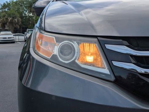 Used 2016 Honda Odyssey SE image 9