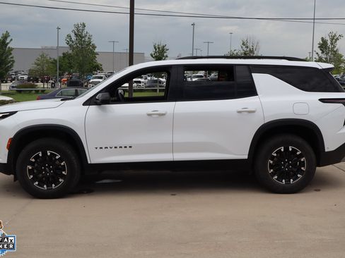 Used 2024 Chevrolet Traverse Z71 w/ Enhanced Driving Package AWD/4WD image 7
