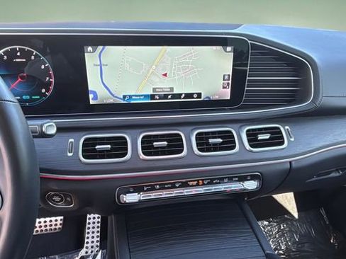 Used 2022 Mercedes-Benz GLS 450 4MATIC image 26