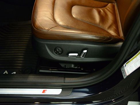 Used 2015 Audi A4 2.0T Premium Plus w/ Technology Package image 27