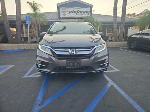 Used 2019 Honda Odyssey Elite image 2