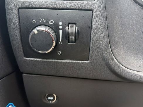 Used 2013 Dodge Challenger SXT RWD image 25