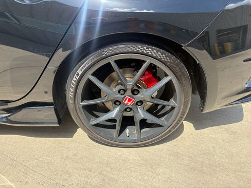 Certified 2024 Honda Civic Type R image 30