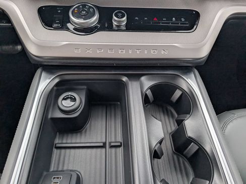New 2026 Ford Expedition Max Active AWD/4WD image 16