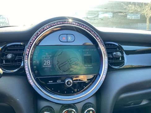 Used 2022 MINI Cooper Convertible image 25