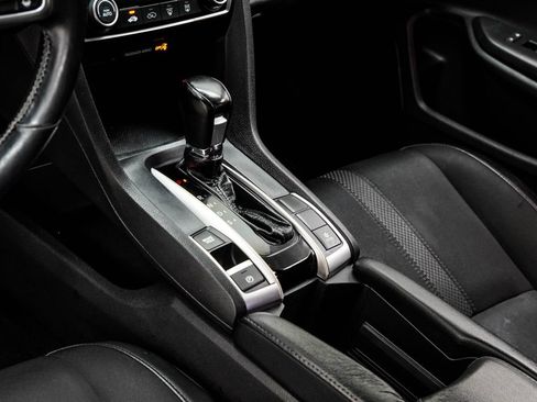 Used 2019 Honda Civic Sport image 19