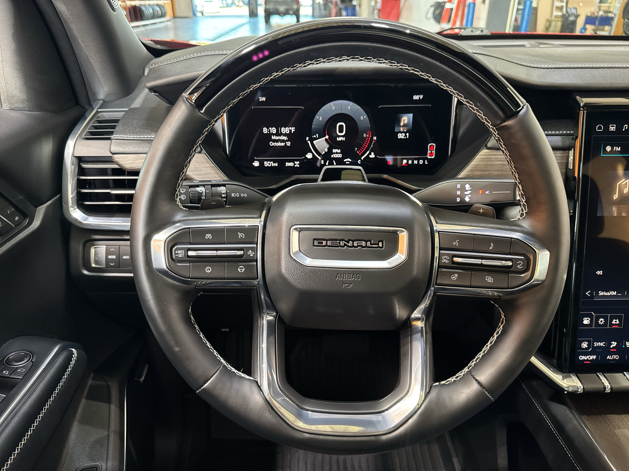 Used 2025 GMC Acadia Denali w/ Super Cruise Package AWD/4WD image 25