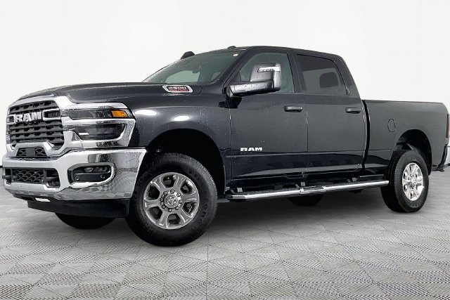 Used 2026 RAM 2500 Big Horn AWD/4WD image 1