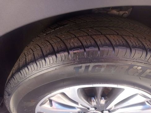 Used 2021 Lincoln Nautilus Reserve image 5