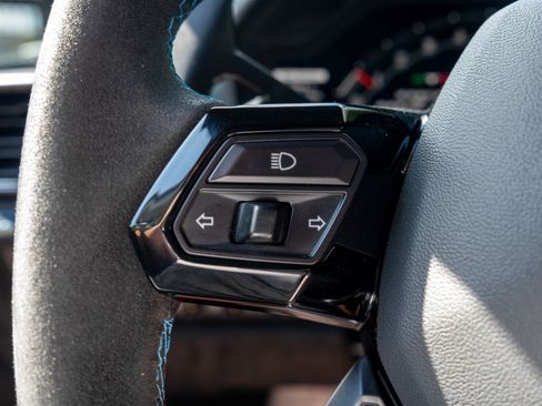 Used 2021 Lamborghini Huracan STO RWD image 21