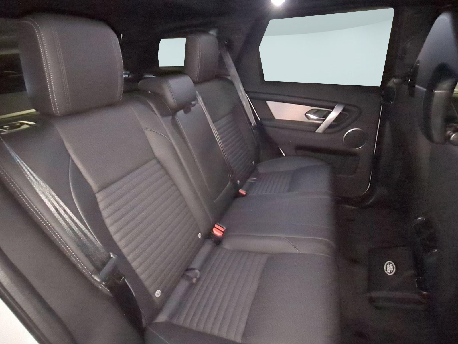 New 2026 Land Rover Discovery Sport Landmark AWD/4WD image 29