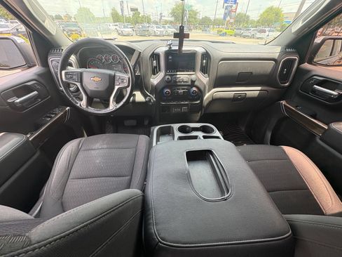 Used 2020 Chevrolet Silverado 1500 LT w/ Texas Edition AWD/4WD image 11